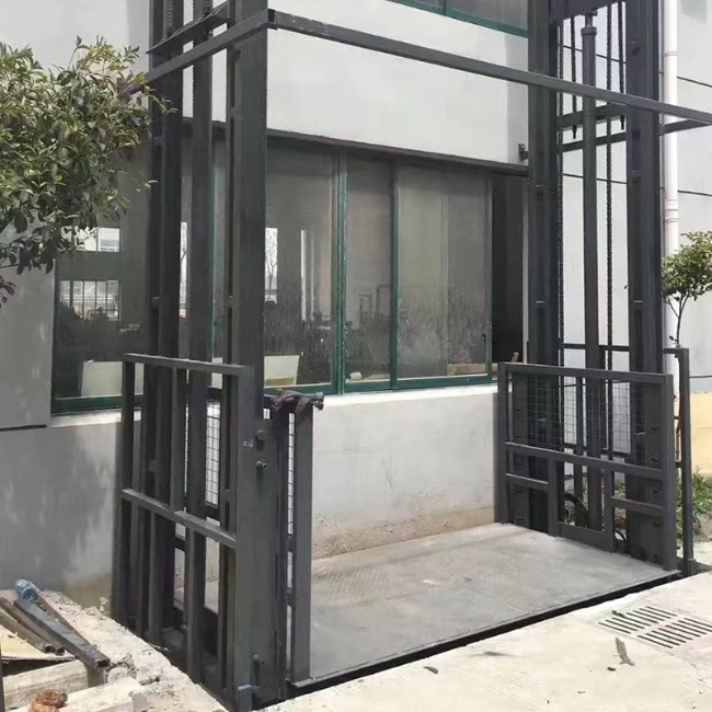 阿瓦提5吨室外升降货梯